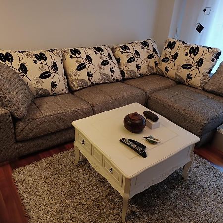 Karmelo Junto Al Metro Apartment Bilbao Luaran gambar