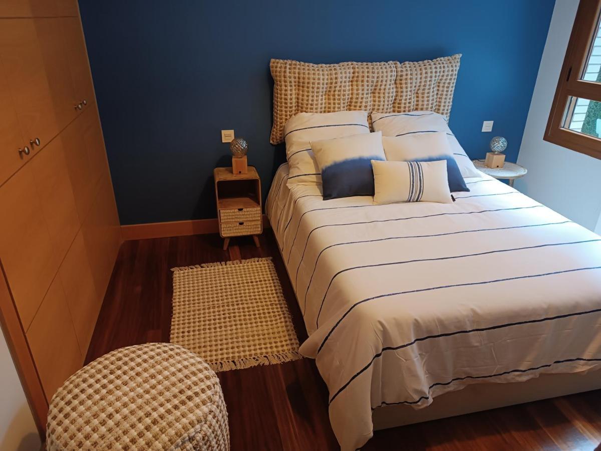 Karmelo Junto Al Metro Apartment Bilbao Luaran gambar